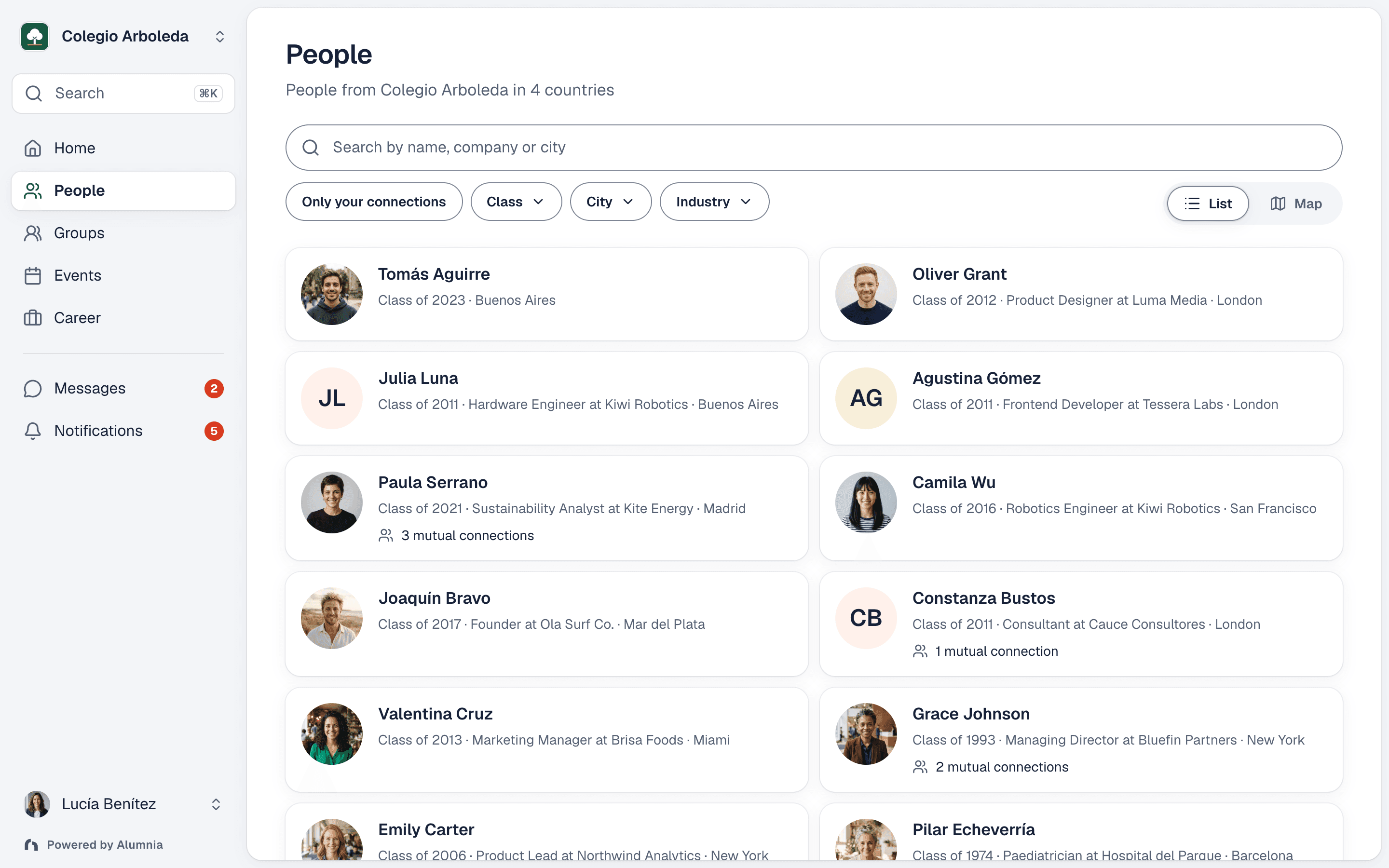 Demo alumni directory with class-year, city and industry filters